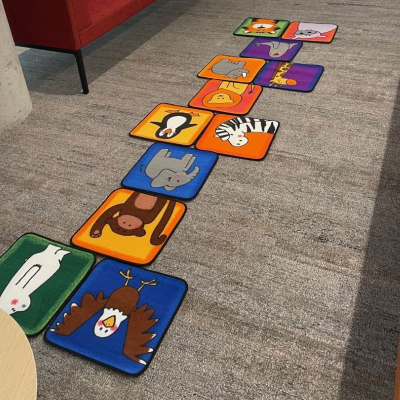 Take a trip to see children s favorite animals with the Zoo Animals Seating Kit. Your 12 piece kit includes an elephant, polar bear, zebra, monkey, lion, seal, rhino, giraffe, hippo, tiger, eagle and penquin.