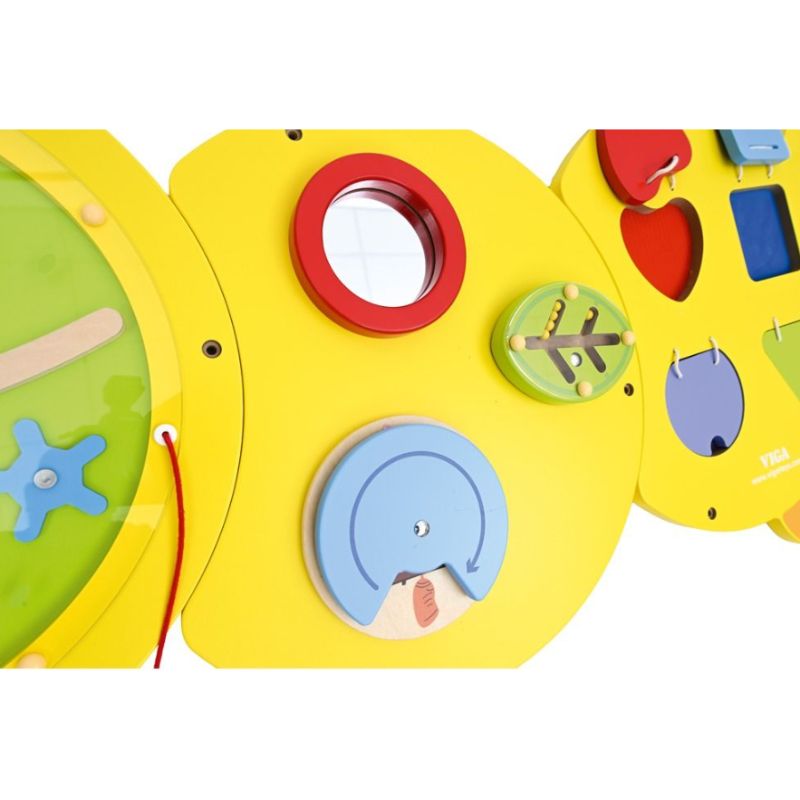 Caterpillar_Wall_Panel