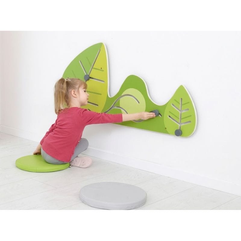 Flora_Pathfinder_Wall_Toy