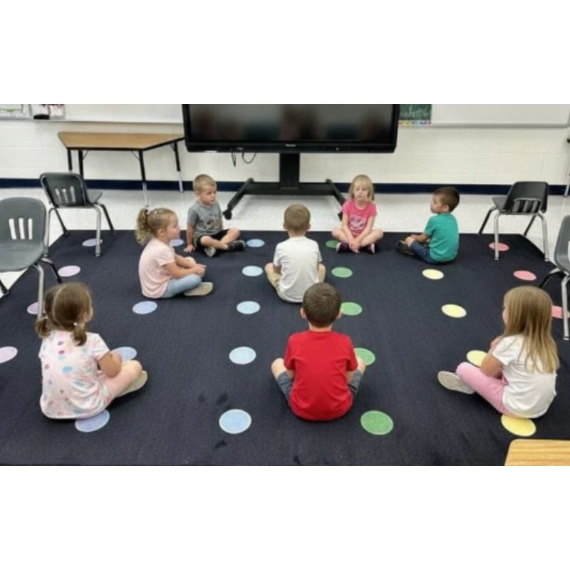 pop-of-color-mini-dots-seating-rug