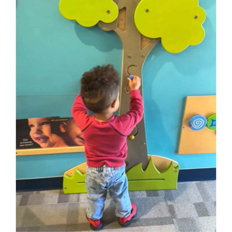 Tree_Animals_Meadow_Wall_Panel