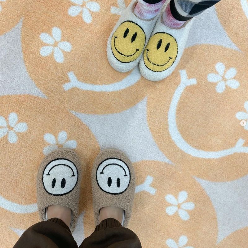 Good Vibes Large Happy Faces Classroom Rug