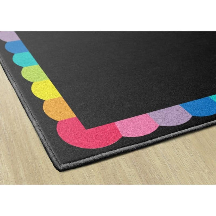 Rug Frameborder Rainbow Scallop Border Rug
